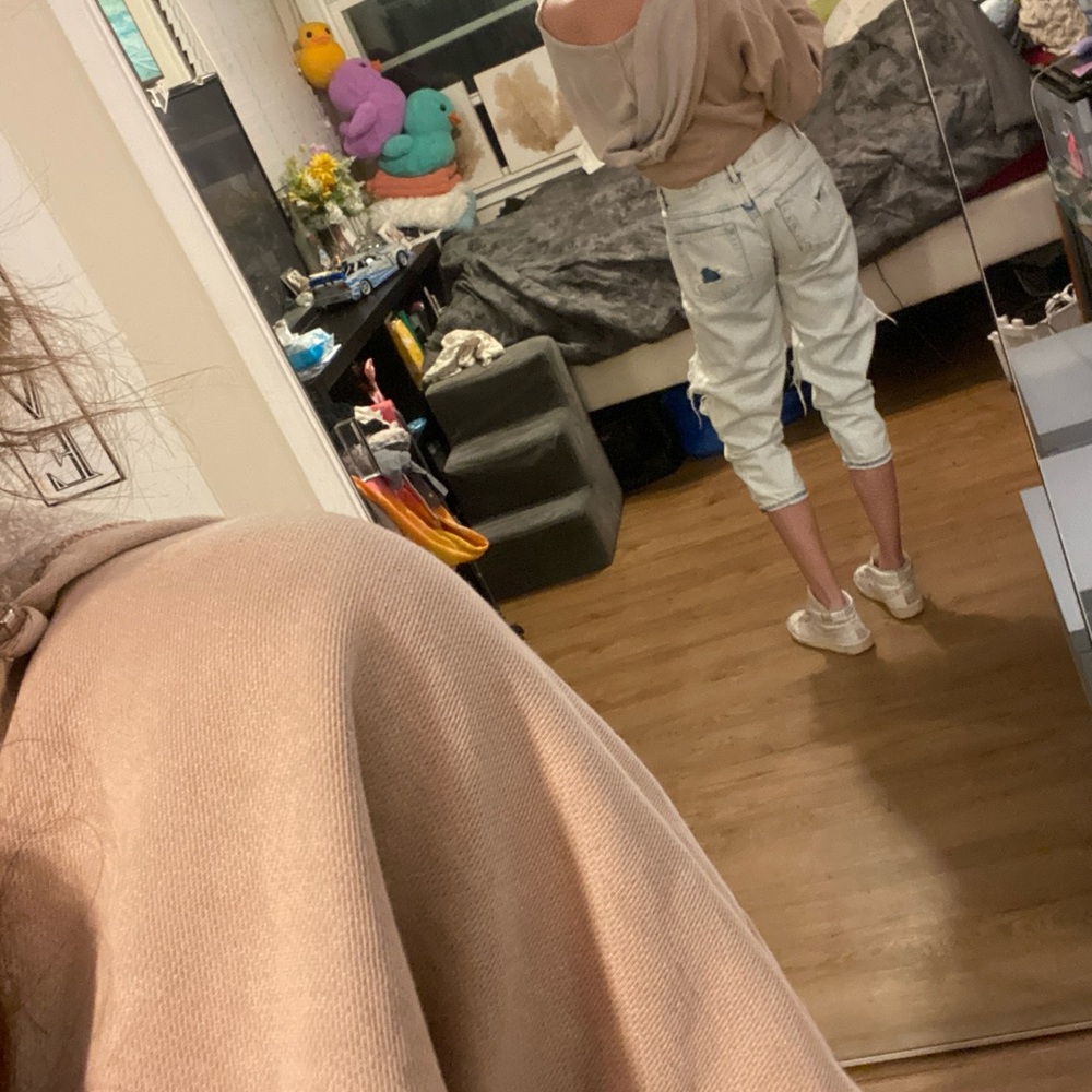 Distressed Denim Pants - Picture 7 of 15